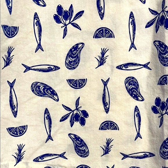 Old Navy Everyday Shirt Casual Button Down Cotton Mediterranean Novelty Print - Picture 3 of 9